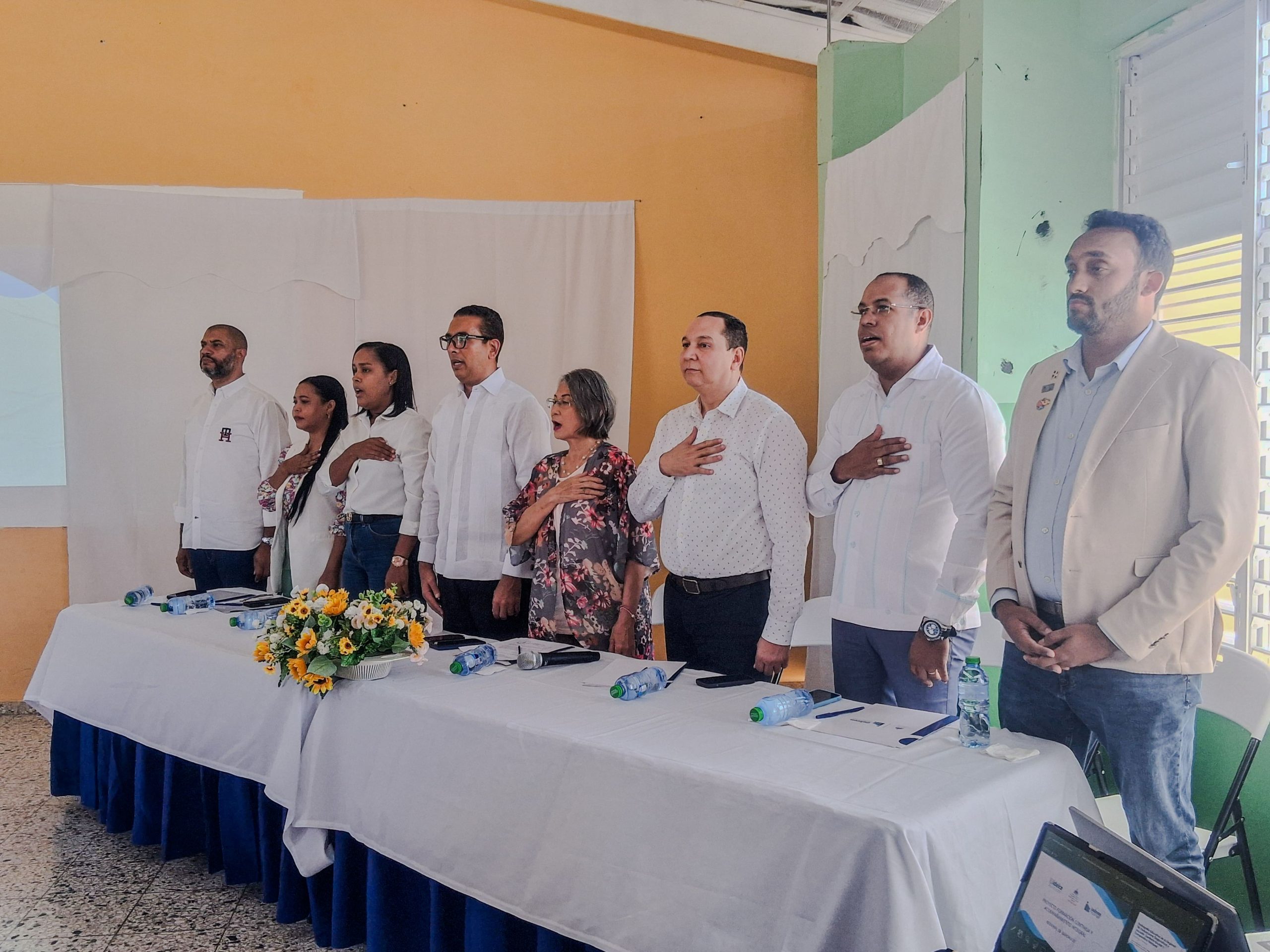 Minerd a través del Inafocam e Ideice implementará proyecto de formación continua y acompañamiento integral en Bahoruco e Independencia