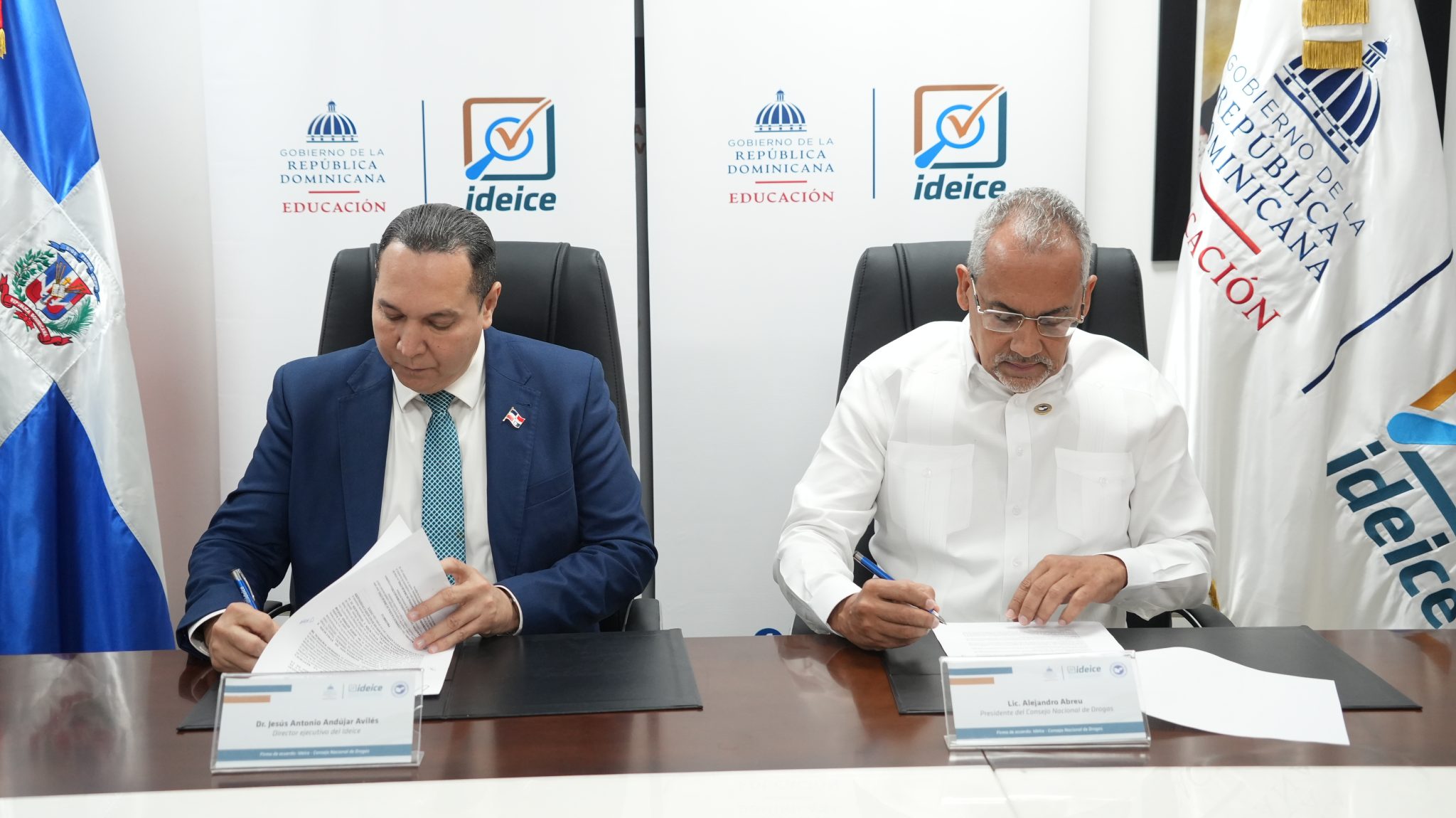 Ideice y el Consejo Nacional de Drogas firman acuerdo orientado al fomento y difusión de investigaciones educativas